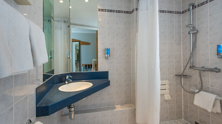 Holiday Inn Express Exeter Room