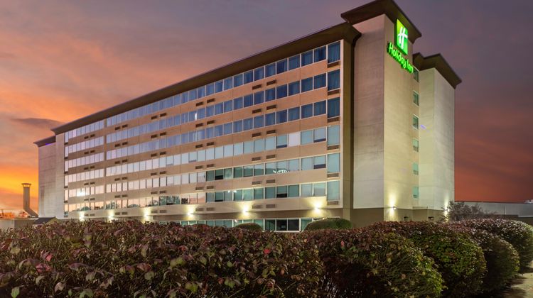 Holiday Inn Louisville East-Hurstbourne Exterior