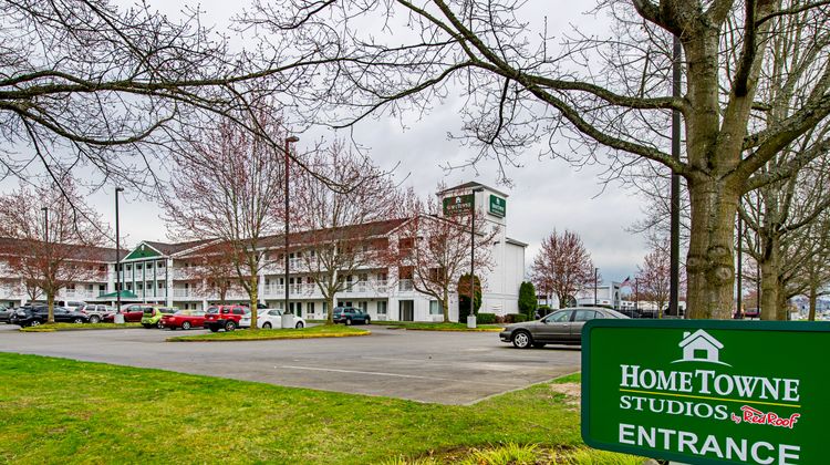 HomeTowne Studios Tacoma - Puyallup Exterior