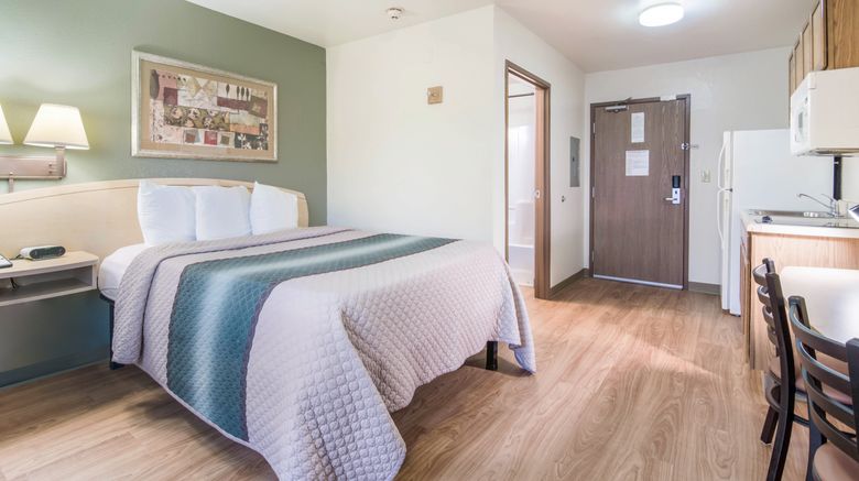<b>HomeTowne Studios & Suites Bentonville Room</b>. Images powered by <a href="https://www.leonardoworldwide.com/" title="Leonardo Worldwide" target="_blank">Leonardo</a>.
