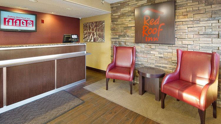 Red Roof Inn Detroit-Roseville/St Clair Lobby