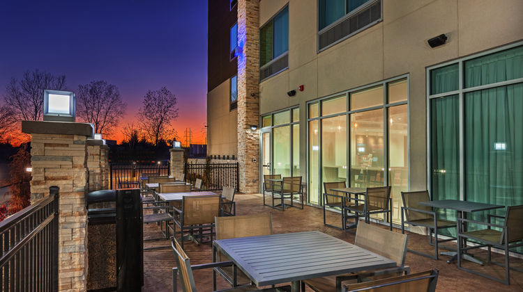Holiday Inn Express/Stes Tulsa NE Owasso Exterior