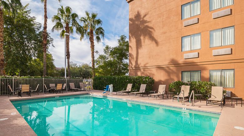 <b>Red Roof PLUS+ Phoenix West Recreation</b>. Images powered by <a href="https://www.leonardoworldwide.com/" title="Leonardo Worldwide" target="_blank">Leonardo</a>.