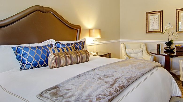 <b>Carriage House Inn Room</b>. Images powered by <a href="https://www.leonardoworldwide.com/" title="Leonardo Worldwide" target="_blank">Leonardo</a>.