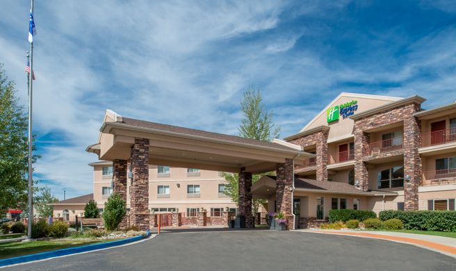 Holiday Inn Express & Suites Gunnison Exterior