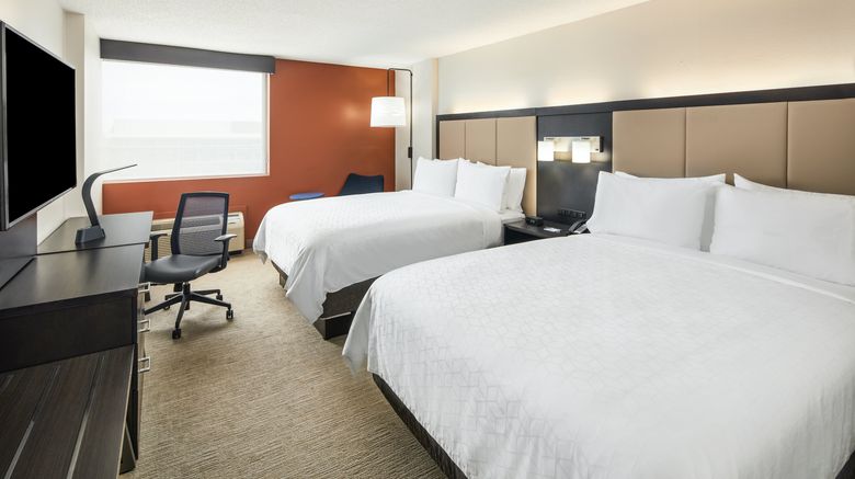 <b>Holiday Inn Crossroads I-64 West End Room</b>. Images powered by <a href="https://www.leonardoworldwide.com/" title="Leonardo Worldwide" target="_blank">Leonardo</a>.