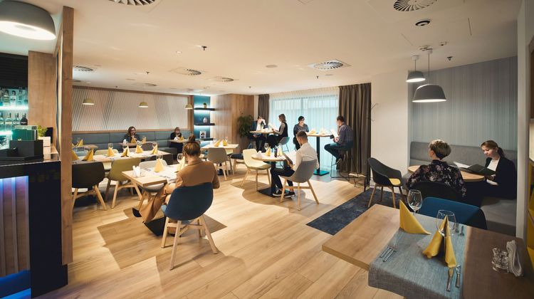 Holiday Inn Lodz Restaurant