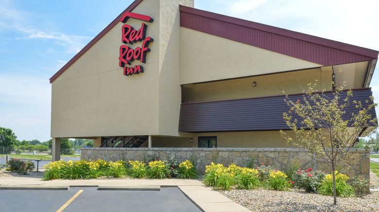 Red Roof Inn Champaign - University Exterior. Images powered by <a href="https://www.leonardoworldwide.com" target="_blank" rel="noopener">Leonardo</a>.