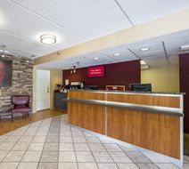 Red Roof Inn Tampa Brandon Lobby