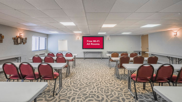 Red Roof Inn & Suites Mt Holly - McGuire Meeting
