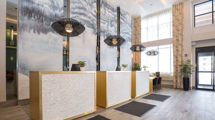 Sandman Signature Sherwood Park Hotel Lobby