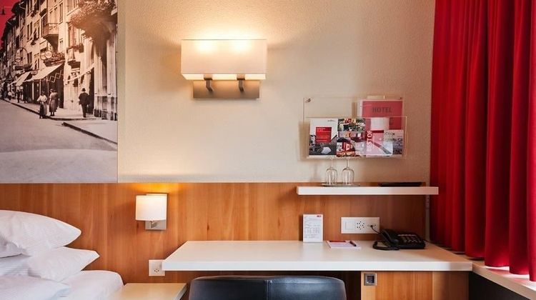 Hotel Wartmann am Bahnhof Room