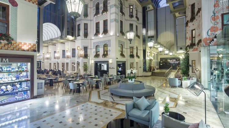 Crowne Plaza Istanbul - Old City Lobby