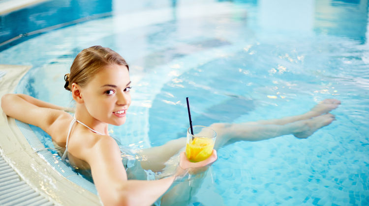 Crowne Plaza Marlow Pool