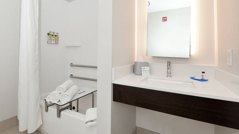 <b>Holiday Inn Hotel & Suites Pueblo North Room</b>. Images powered by <a href="https://www.leonardoworldwide.com/" title="Leonardo Worldwide" target="_blank">Leonardo</a>.