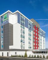 Holiday Inn Crossroads I-64 West End