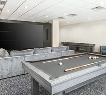 Holiday Inn Crossroads I-64 West End Lobby