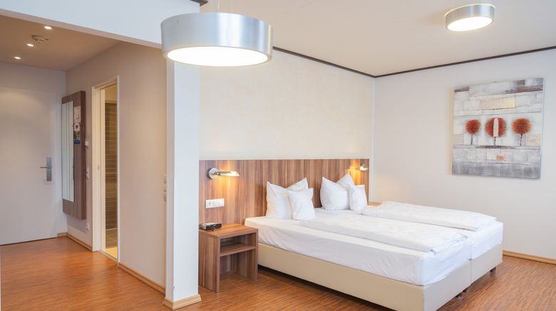 <b>Hotel Ebertor Suite</b>. Images powered by <a href="https://www.leonardoworldwide.com/" title="Leonardo Worldwide" target="_blank">Leonardo</a>.