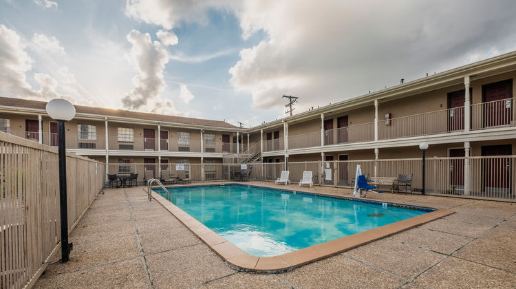 Red Roof Inn Morgan City Pool
