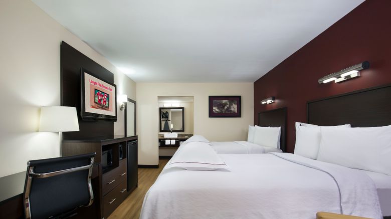 <b>Red Roof PLUS+ Birmingham East-Irondale Room</b>. Images powered by <a href="https://www.leonardoworldwide.com/" title="Leonardo Worldwide" target="_blank">Leonardo</a>.