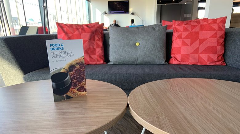 <b>Holiday Inn Express TRAFFORDCITY Lobby</b>. Images powered by <a href="https://www.leonardoworldwide.com/" title="Leonardo Worldwide" target="_blank">Leonardo</a>.