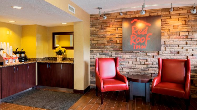 Red Roof Inn Edison Lobby