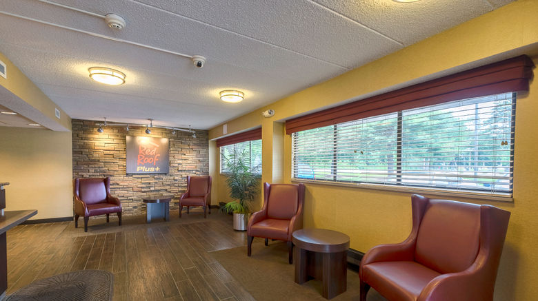 <b>Red Roof PLUS+ West Springfield Lobby</b>. Images powered by <a href="https://www.leonardoworldwide.com/" title="Leonardo Worldwide" target="_blank">Leonardo</a>.