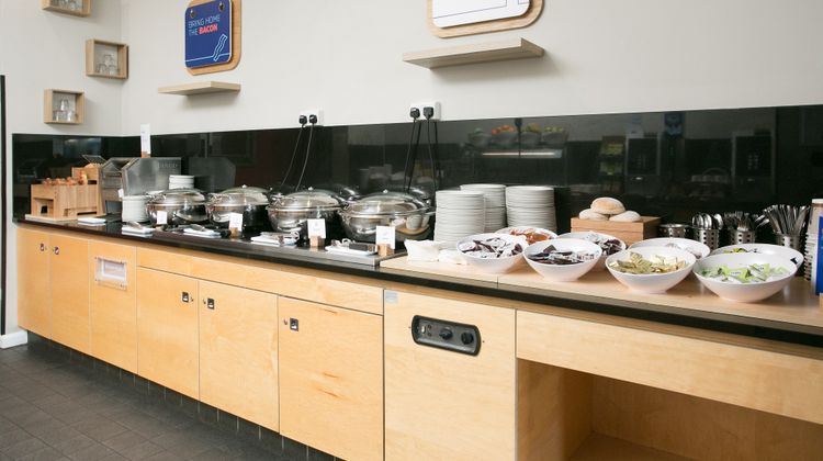 Holiday Inn Express Antrim Restaurant