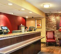 Red Roof PLUS+ Atlanta - Buckhead Lobby