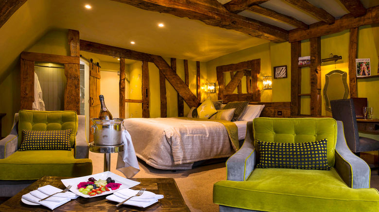 <b>Hatherley Manor Hotel & Spa Room</b>. Images powered by <a href="https://www.leonardoworldwide.com/" title="Leonardo Worldwide" target="_blank">Leonardo</a>.