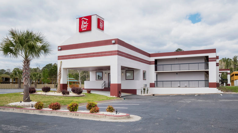 Red Roof Inn Walterboro Exterior. Images powered by <a href="https://www.leonardoworldwide.com" target="_blank" rel="noopener">Leonardo</a>.