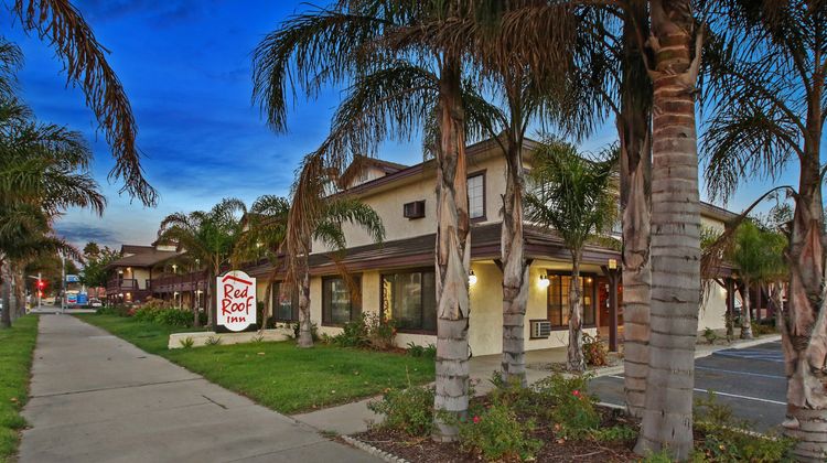 Red Roof Inn Lompoc Exterior