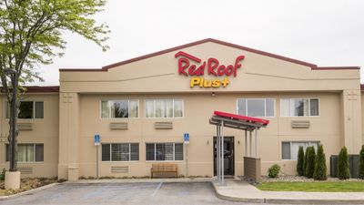 Red Roof PLUS+ Poughkeepsie
