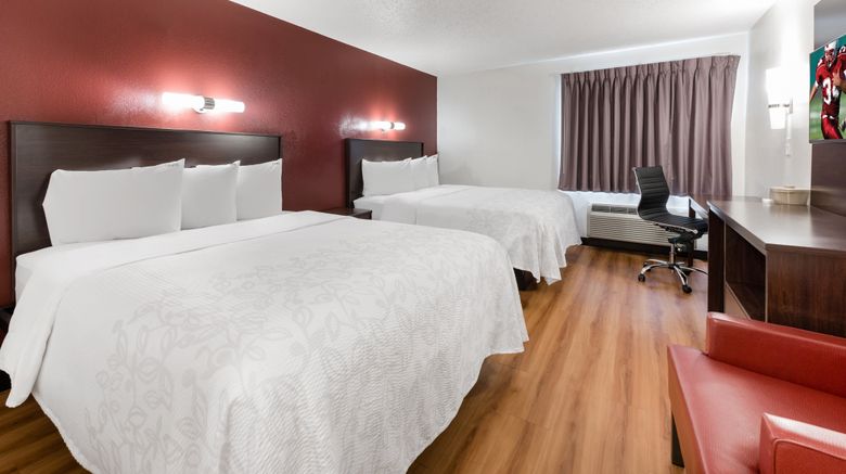<b>Red Roof PLUS+ Columbus - Worthington Room</b>. Images powered by <a href="https://www.leonardoworldwide.com/" title="Leonardo Worldwide" target="_blank">Leonardo</a>.