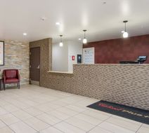 Red Roof PLUS+ Fort Worth - Burleson Lobby