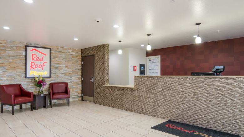 <b>Red Roof PLUS+ Fort Worth - Burleson Lobby</b>. Images powered by <a href="https://www.leonardoworldwide.com/" title="Leonardo Worldwide" target="_blank">Leonardo</a>.