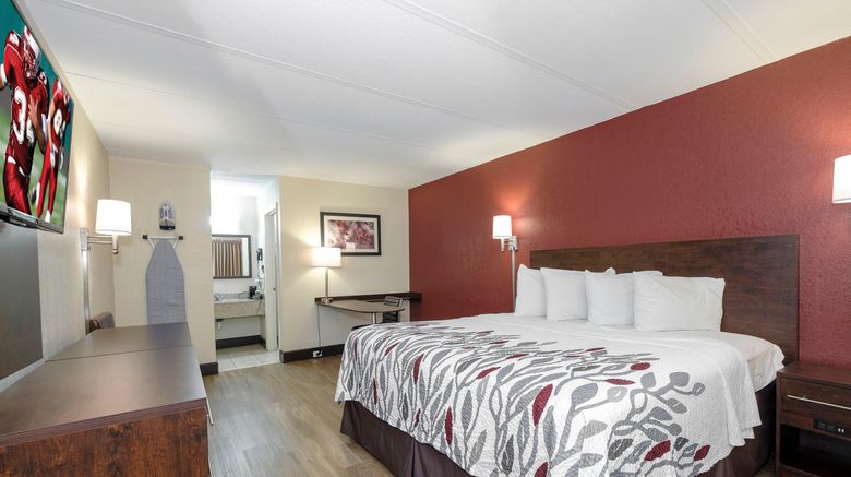 <b>Red Roof Inn Fredericksburg North Room</b>. Images powered by <a href="https://www.leonardoworldwide.com/" title="Leonardo Worldwide" target="_blank">Leonardo</a>.