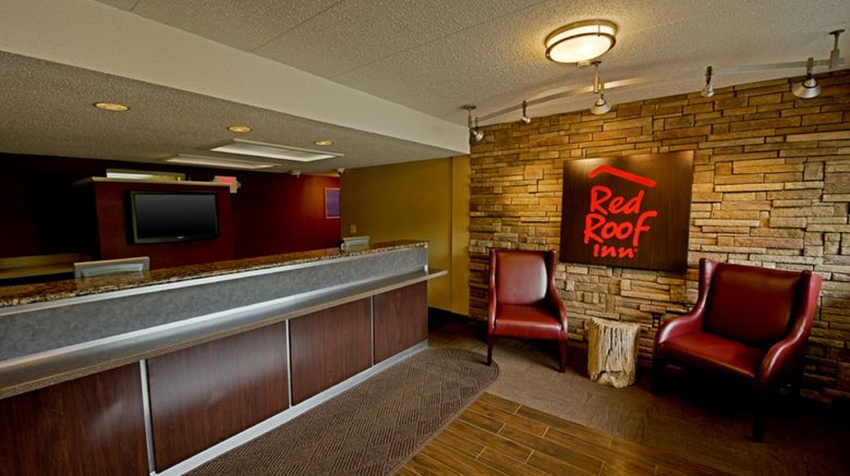 <b>Red Roof Inn Pittsburgh North Cranberry Lobby</b>. Images powered by <a href="https://www.leonardoworldwide.com/" title="Leonardo Worldwide" target="_blank">Leonardo</a>.