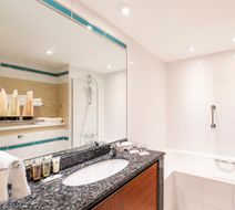 Millennium Hotel & Conference Centre Room