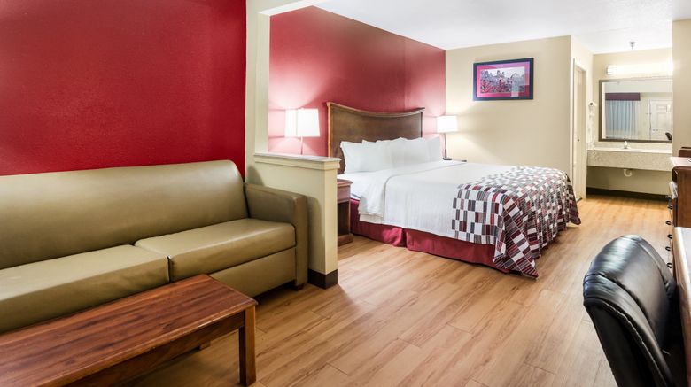 <b>Red Roof Inn Conroe North - Willis Suite</b>. Images powered by <a href="https://www.leonardoworldwide.com/" title="Leonardo Worldwide" target="_blank">Leonardo</a>.