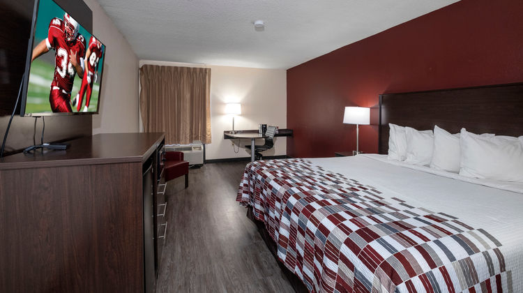 Red Roof Inn Prattville Room