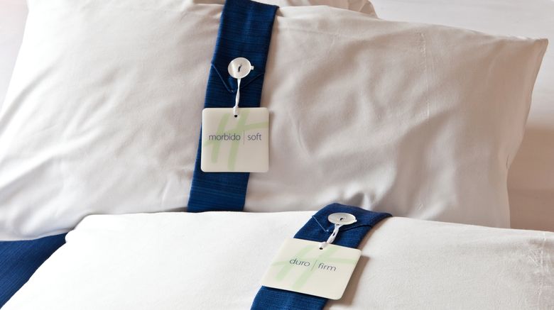 <b>Holiday Inn Express - Reggio Emilia Room</b>. Images powered by <a href="https://www.leonardoworldwide.com/" title="Leonardo Worldwide" target="_blank">Leonardo</a>.