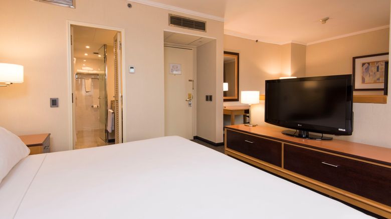 <b>Holiday Inn Express Puerto Madero Suite</b>. Images powered by <a href="https://www.leonardoworldwide.com/" title="Leonardo Worldwide" target="_blank">Leonardo</a>.