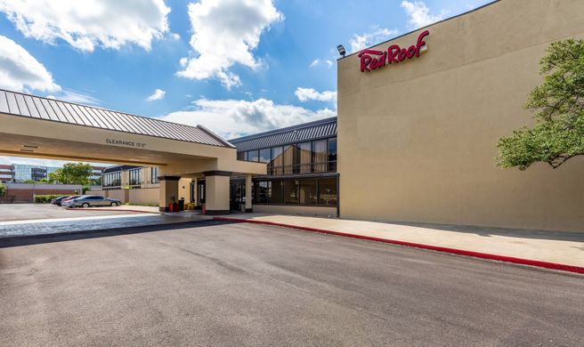 Red Roof PLUS Suites Houston IAH Arpt SW Exterior
