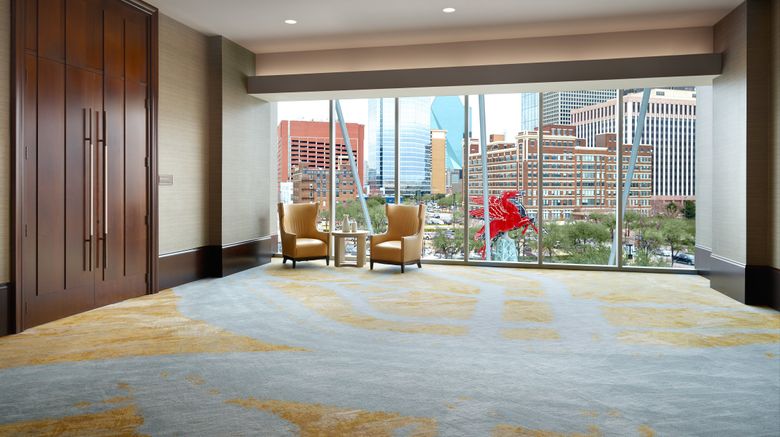 <b>Omni Dallas Hotel Lobby</b>. Images powered by <a href="https://www.leonardoworldwide.com/" title="Leonardo Worldwide" target="_blank">Leonardo</a>.