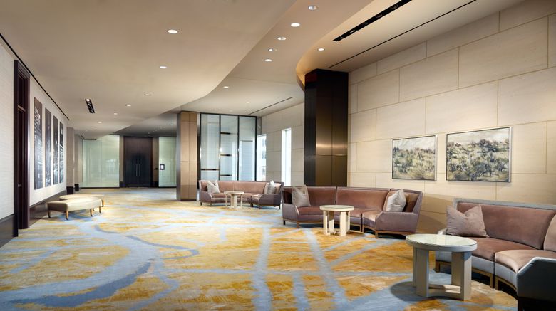 <b>Omni Dallas Hotel Lobby</b>. Images powered by <a href="https://www.leonardoworldwide.com/" title="Leonardo Worldwide" target="_blank">Leonardo</a>.