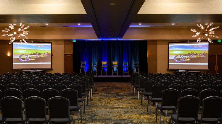 Holiday Inn Cleveland South Ballroom