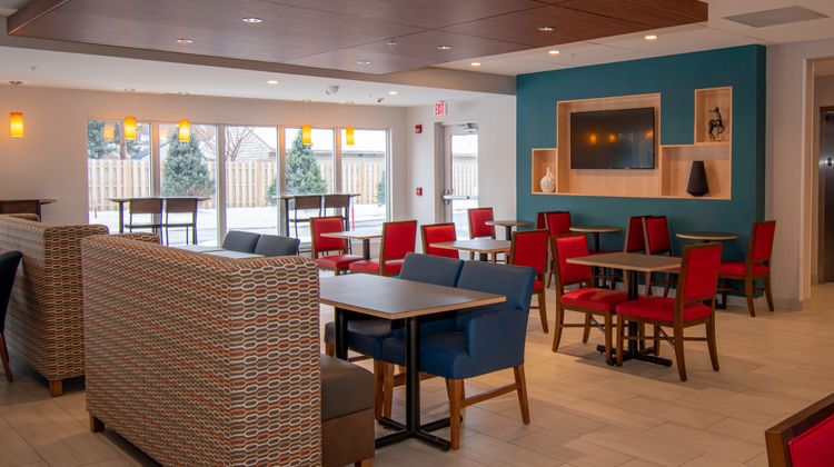 Holiday Inn Express & Suites Tonawanda Restaurant