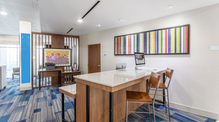 Holiday Inn Express & Suites Kearney Other