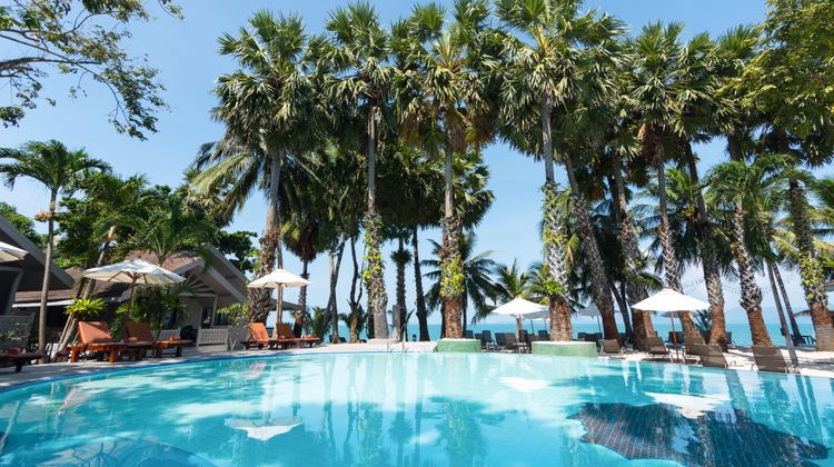 Paradise Beach Resort Pool